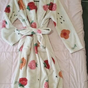 SOLD Cozy knee length robe XL